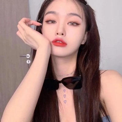 莉香：自称28岁的纯爱怪兽